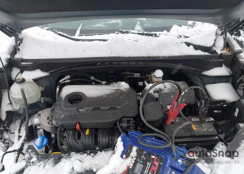 2020 Kia Sportage Lx z USA, uszkodzony, nr VIN KNDPMCAC3L7692375